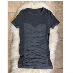 Just Fab Athletic Top Size Small